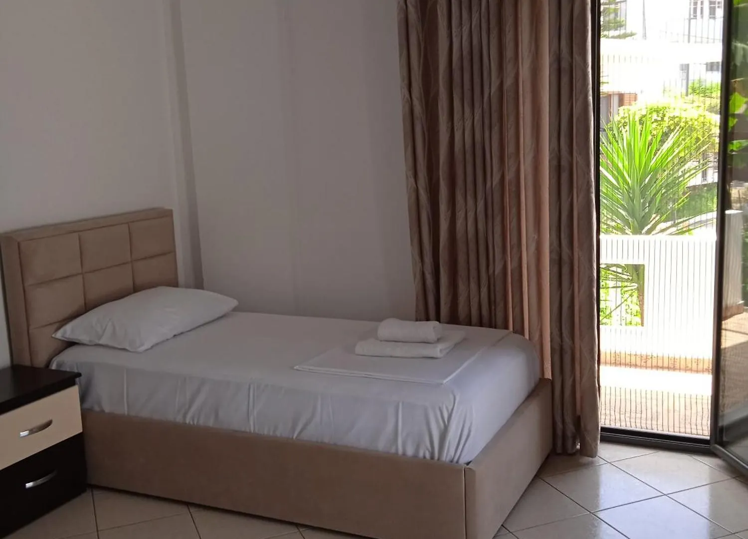Vila F&M Ksamil